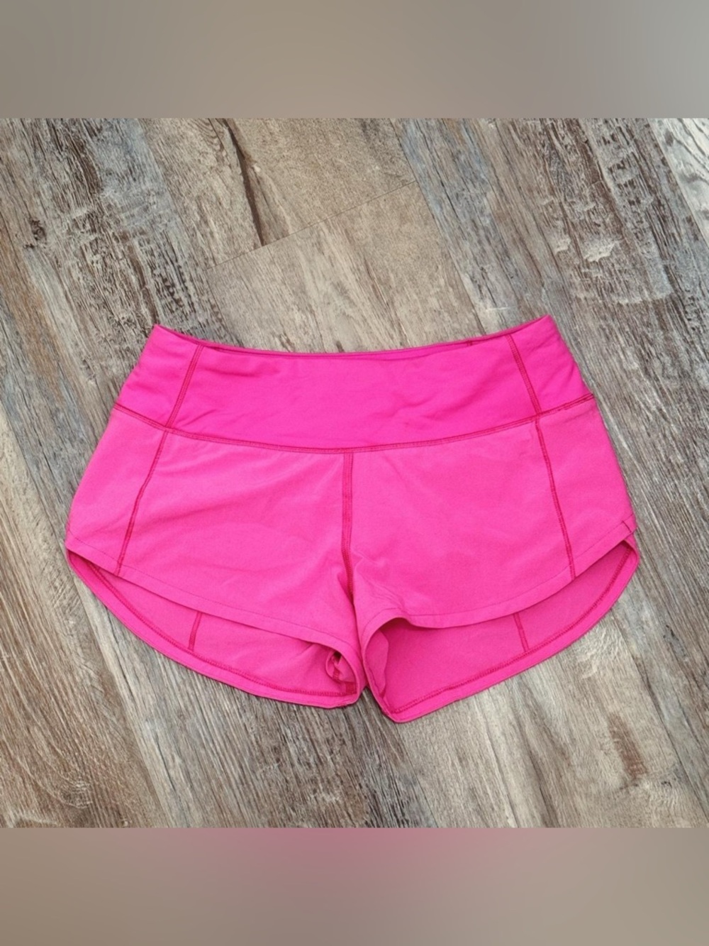 Lululemon sonic pink size 0, 2.5 speed ups.